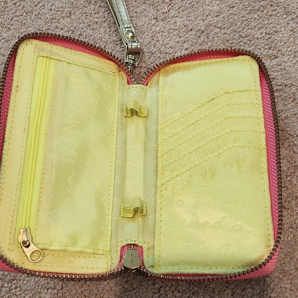 Lilly Pulitzer wristlet - Picture 4 of 4